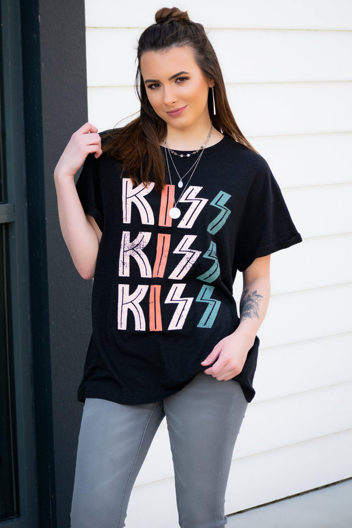 Kiss X3 Tee - 512 Boutique