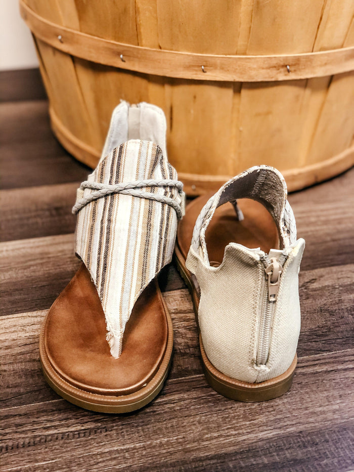 Very G Dakota Sandals- Cream - 512 Boutique